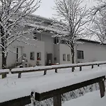 Lahnbachallee, * Schwaz